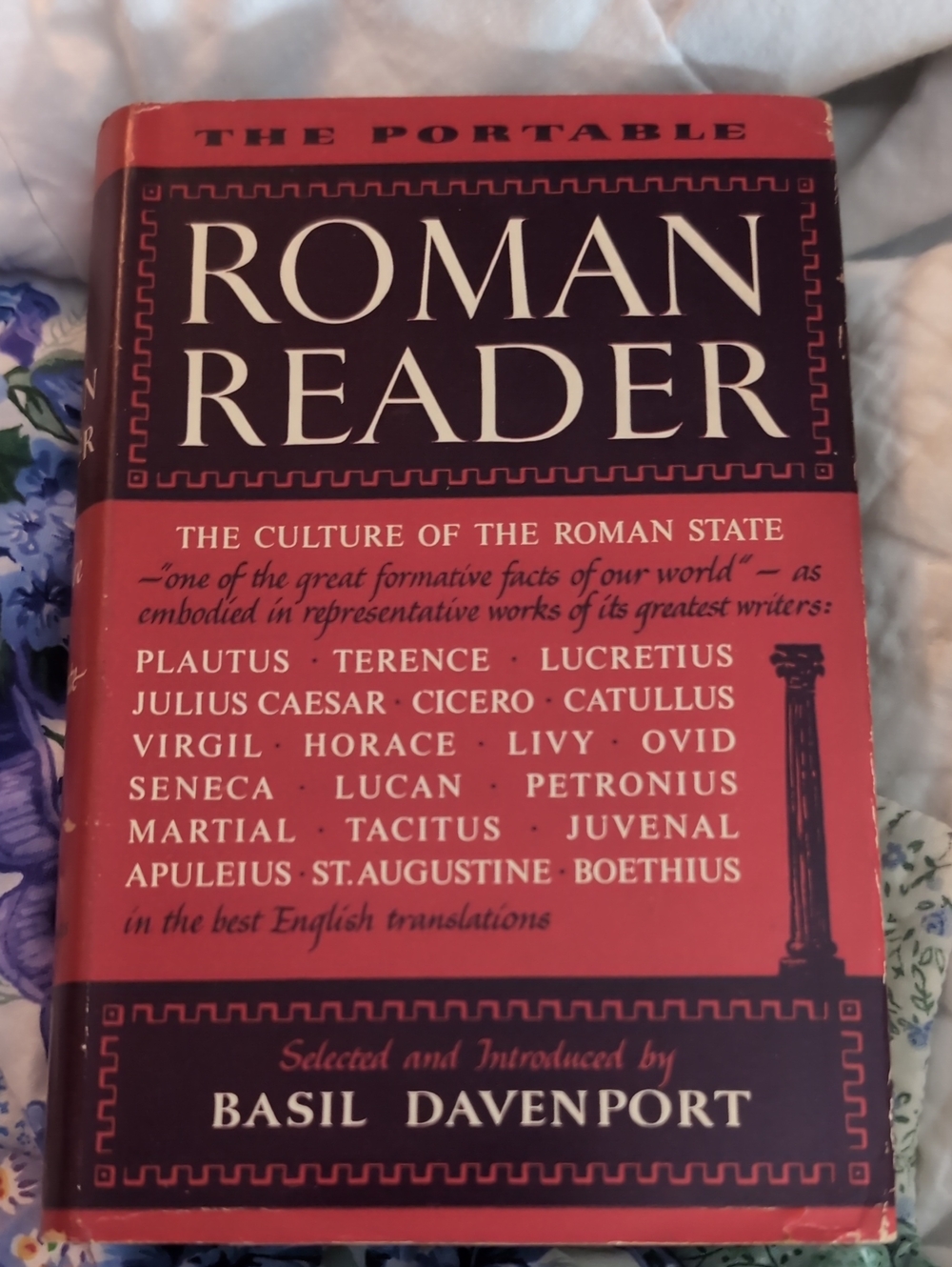 The Portable Roman Reader - Red Coffee Table Book